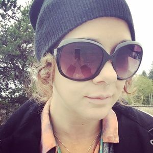 Meet your Posher, Karissa